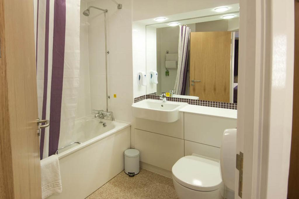 Premier Inn Birmingham City - Waterloo St Rom bilde