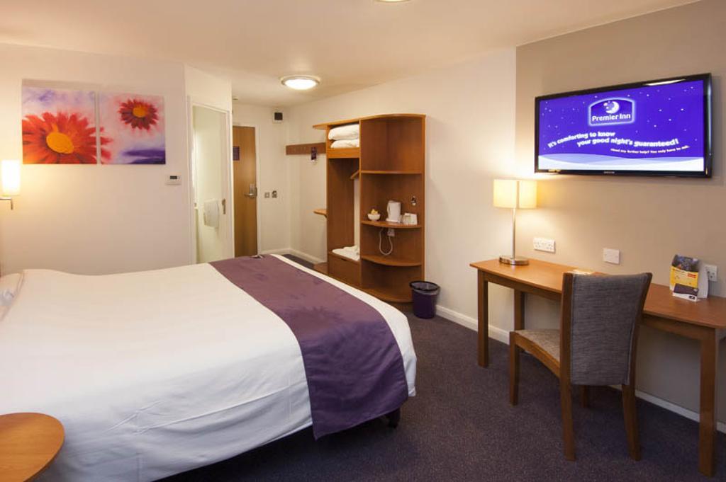 Premier Inn Birmingham City - Waterloo St Rom bilde